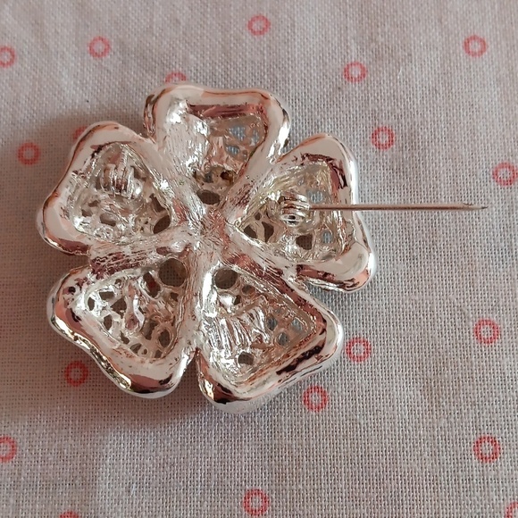 Silver Tone Red Rhinestone Brooch - Picture 2 of 6